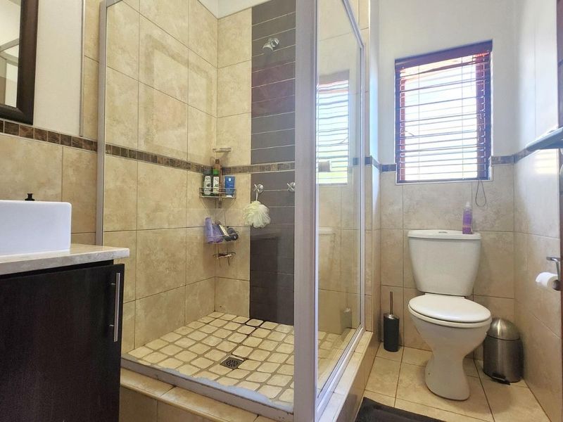 Townhouse For Sale in Pretoriuspark, Pretoria - Photo 10