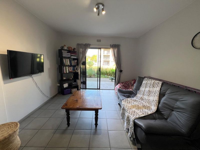 Apartment For Sale in Clubview, Centurion - Photo 6