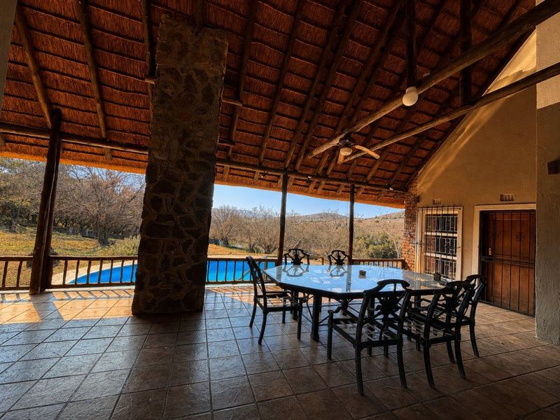 An Extraordinary Riverfront Estate in Oori Private Nature Reserve - 45 minutes from Fourways - Photo 4