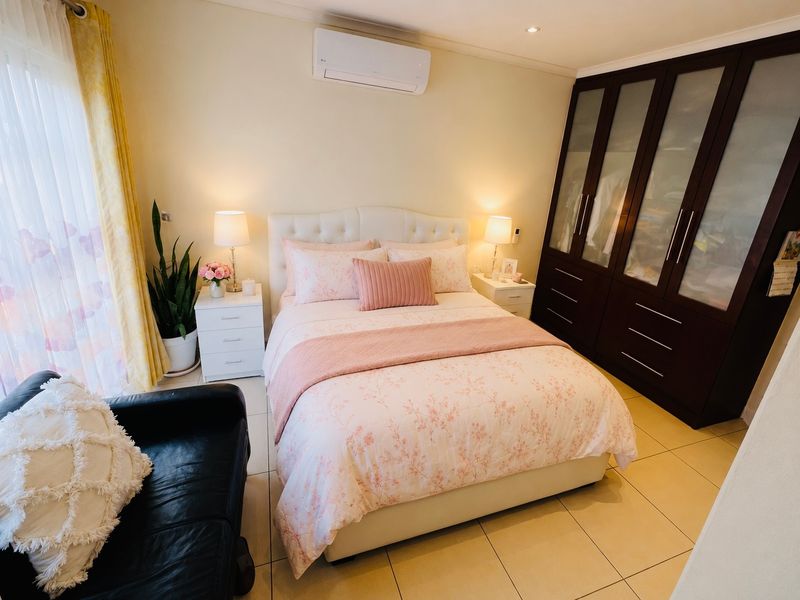 3 Bedroom House For Sale in The Orchards, Akasia - Photo 10