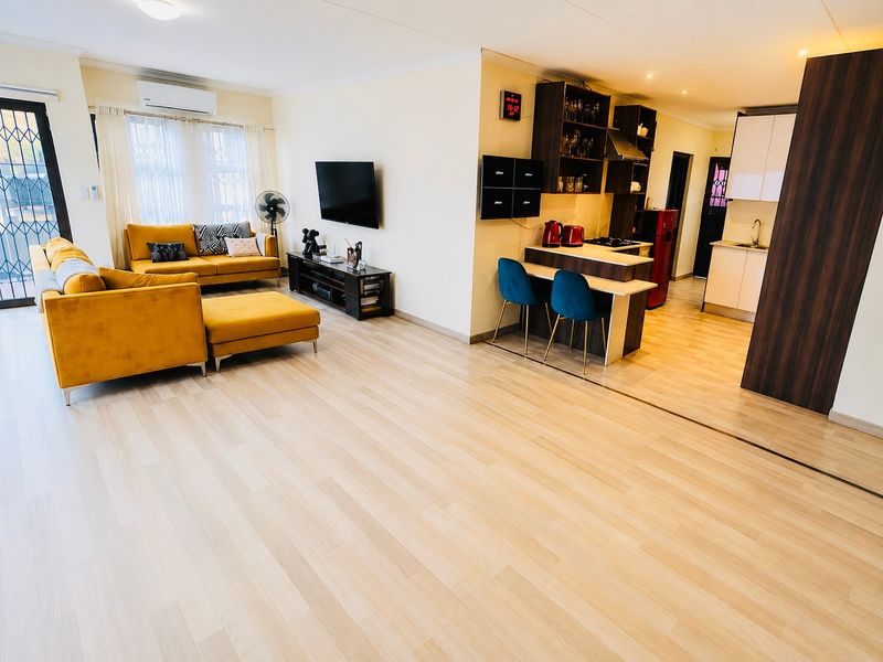 3 Bedroom House For Sale in The Orchards, Akasia - Photo 5