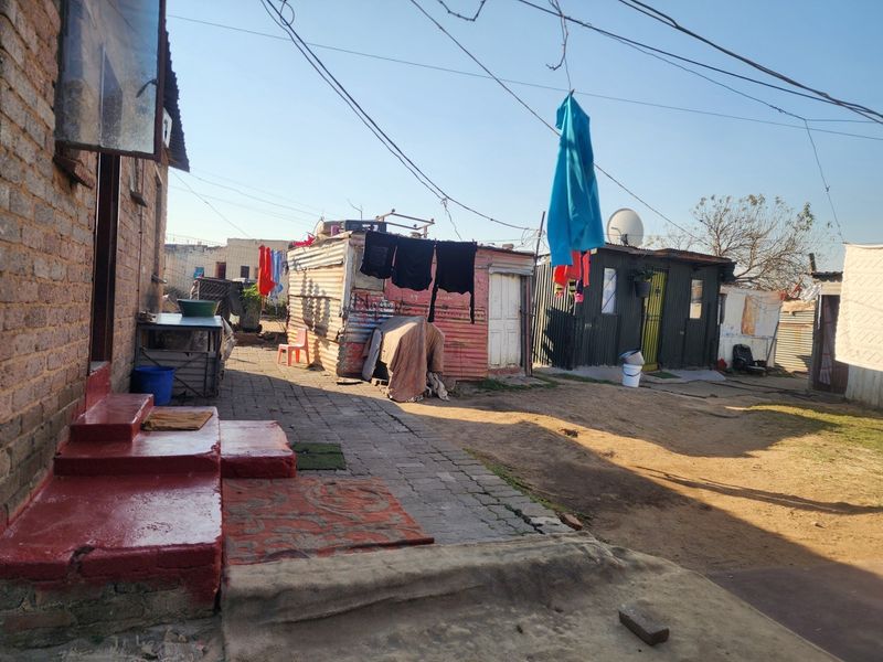 Income generating  Property investment For Sale in Diepsloot, Midrand - Photo 7