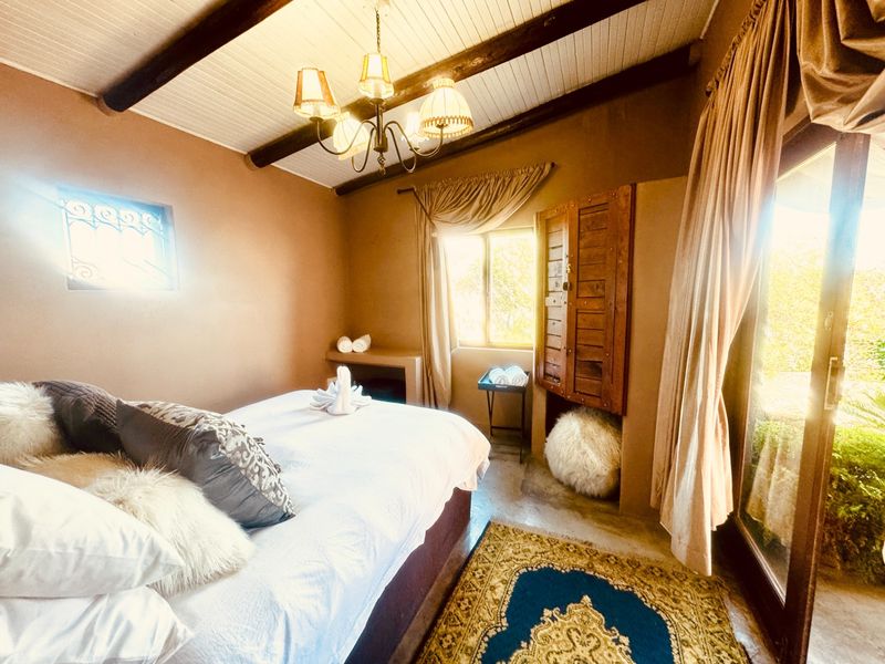 A Home Unlike Any Other - A Living Work of Art in Jacobsbaai in Jacobsbaai - Photo 10