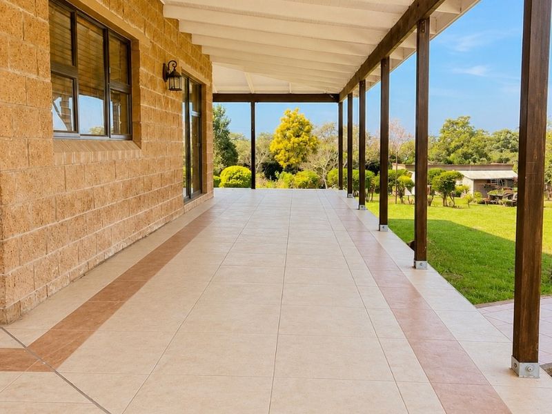 20,008 m2 Lifestyle Property in Ashburton KZN with Endless Potential | Renovate, Invest or Redevelop - Photo 8