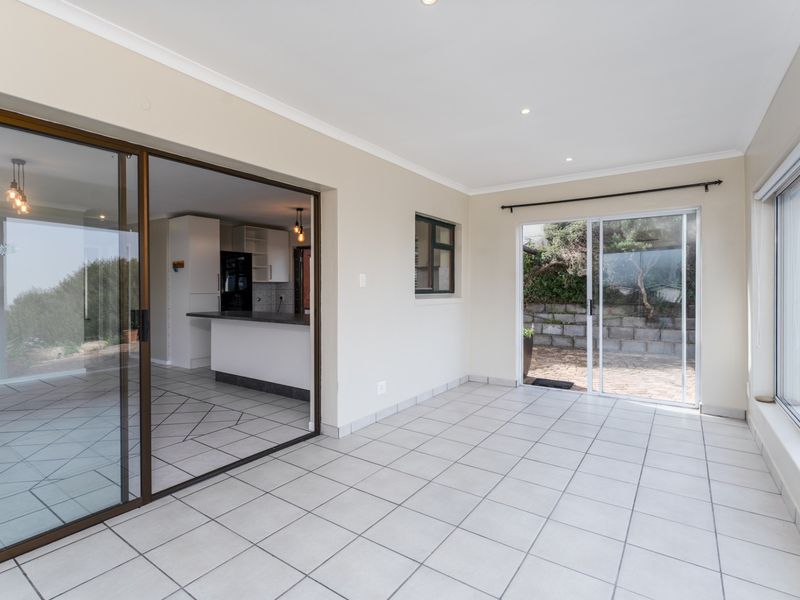 Charming Cottage To Rent in Glencairn Heights, Simons Town - Photo 10