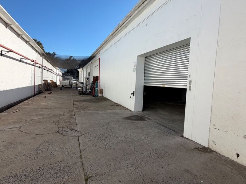 Industrial Property To Rent in Dal Josafat, Paarl - Photo 3