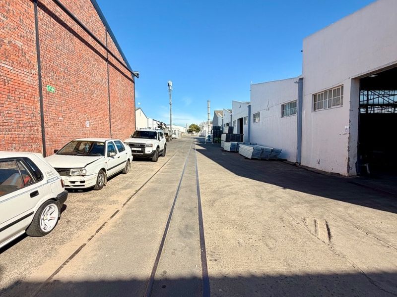 Industrial Property To Rent in Dal Josafat, Paarl - Photo 4
