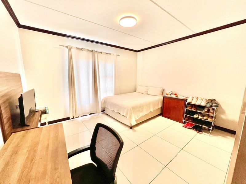 Spacious First Floor Apartment To Rent in Carlswald, Midrand - Photo 10