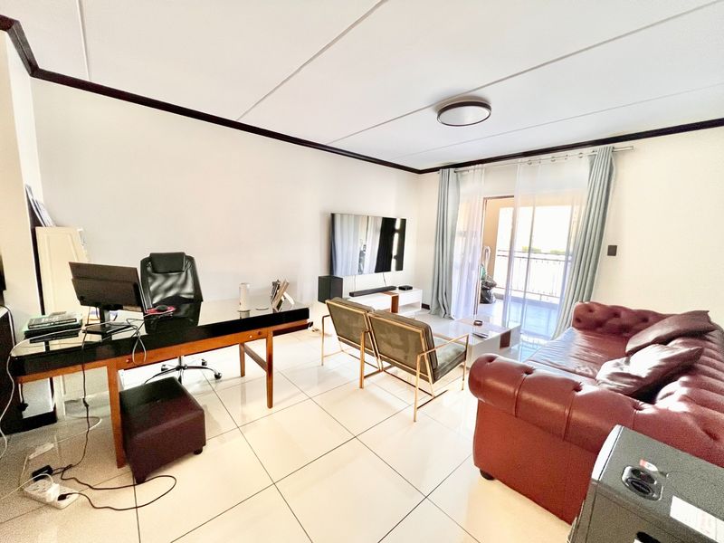 Spacious First Floor Apartment To Rent in Carlswald, Midrand - Photo 8