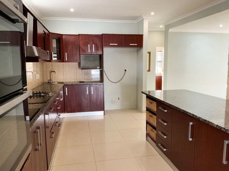Modern 4-Bedroom Double-Storey Family Home with Double Garage | R28,000 per Month - Photo 7