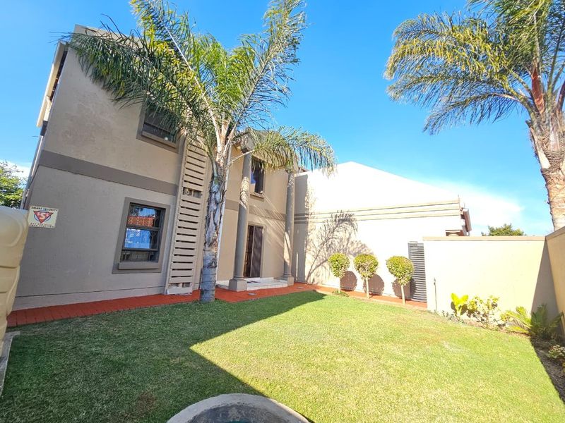 Spacious 3 Bedroom Family Home with Pool To Rent in Pomona, Kempton Park - Photo 5