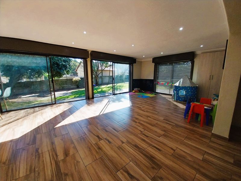 House For Sale in Glen Marais, Kempton Park - Photo 7