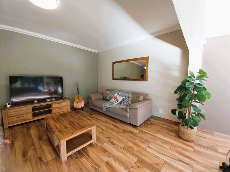 House For Sale in Glen Marais, Kempton Park - Photo 6
