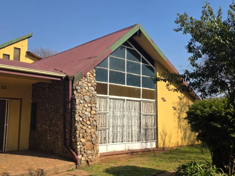 Spacious Family Home in Rietkol AH - Photo 1