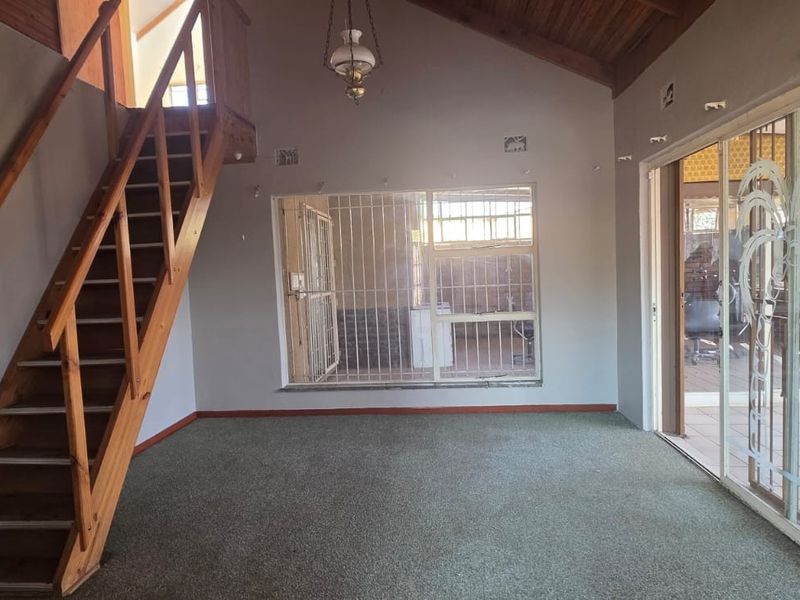 Spacious Family Home in Rietkol AH - Photo 6