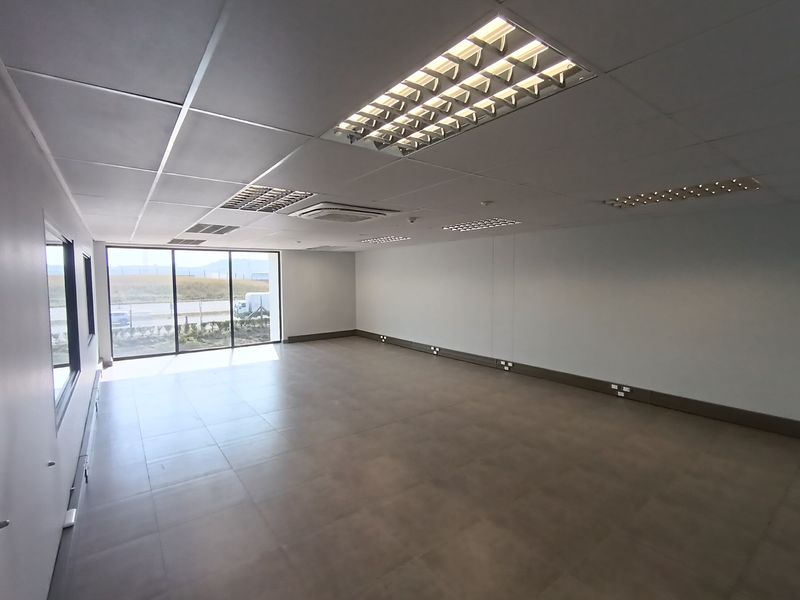 Warehouse To Rent in Glen Anil, Durban North, KwaZulu Natal - Photo 10