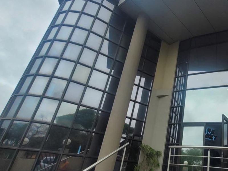 Well Maintained Adaptable Highy Functional Property For Sale, Tenanted - Photo 2