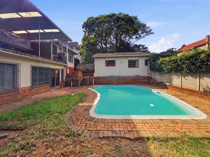 3-bedroom house with 2 flatlets for sale in Glenwood, Durban - Photo 6