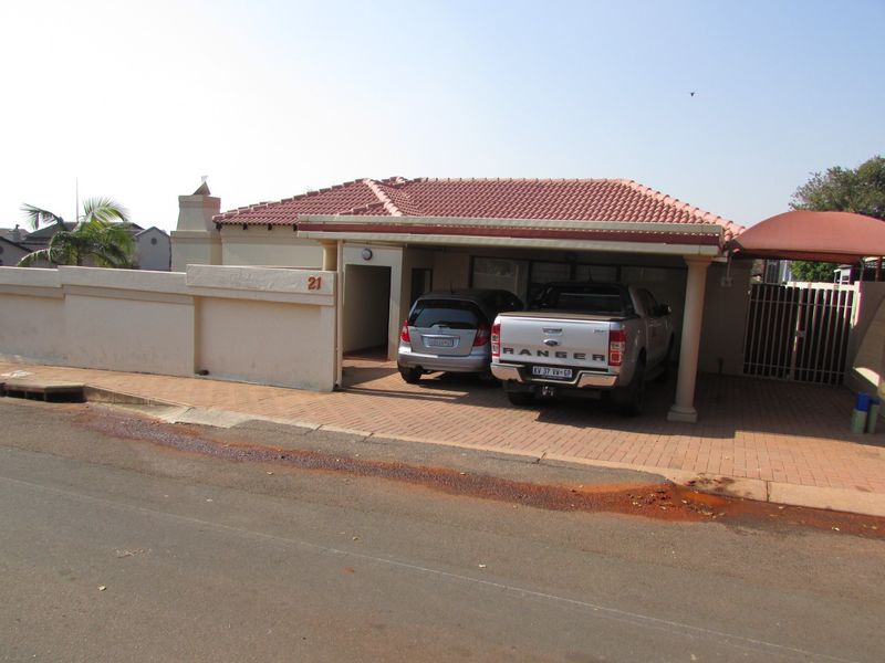 Neat Dwelling in Shawu Estate - Photo 3