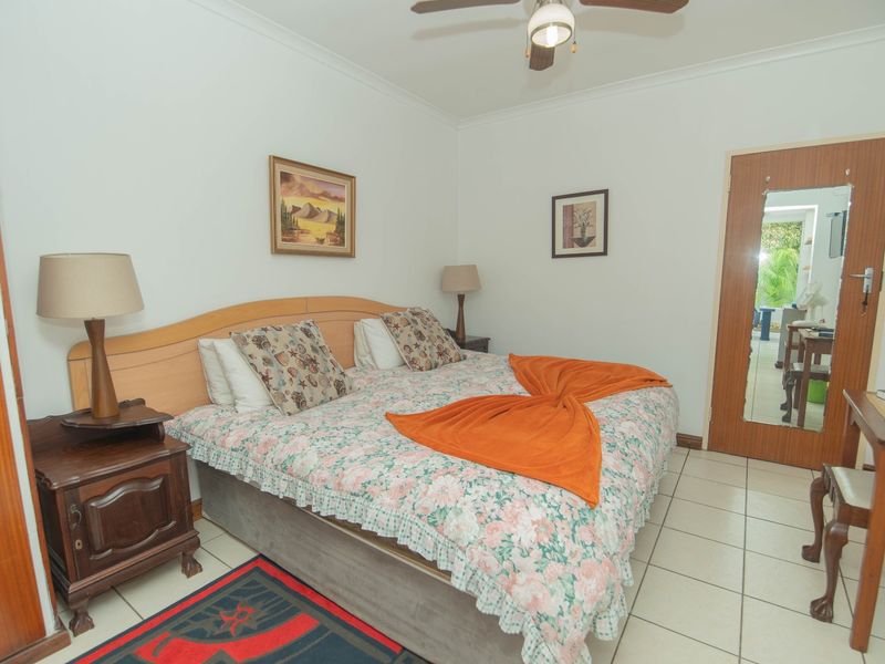 BLUEWATER BAY INCOME GENERATING GEM! 6 BEDROOMS | ESTABLISHED GUESTHOUSE | DUAL LIVING! - Photo 9