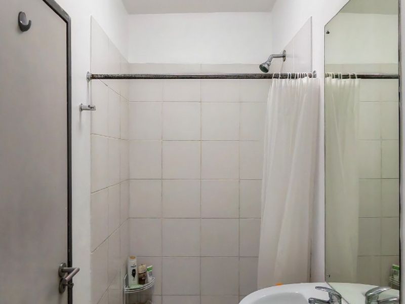 Prime First Floor 1-Bedroom Apartment in Sought-After Palm Springs, Brooklyn, Cape Town - Photo 9