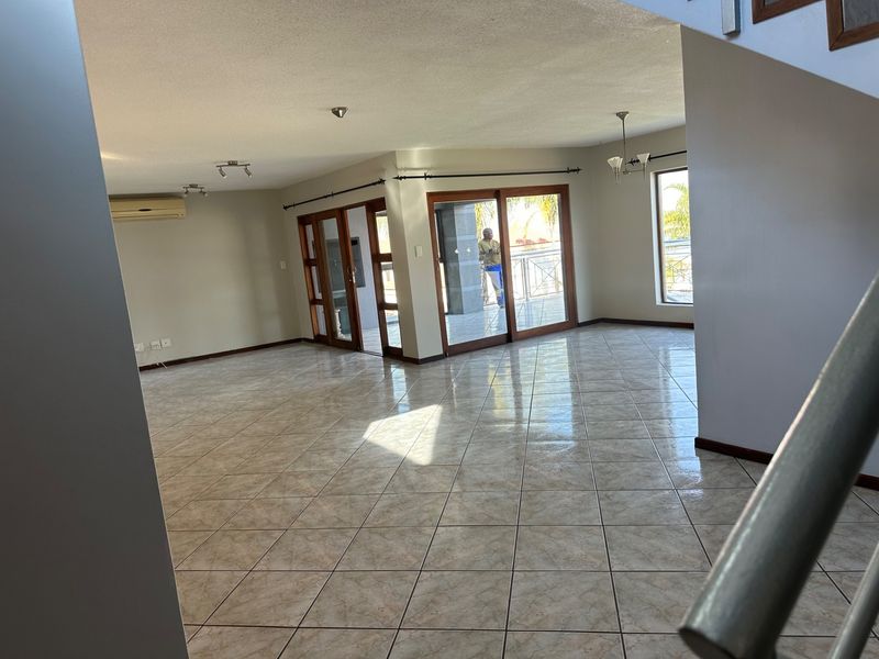 House For Sale in Kosmos Ridge, Hartbeespoort, North West - Photo 10