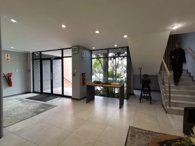 75m2 Office Space to Let in Paarl - Photo 7