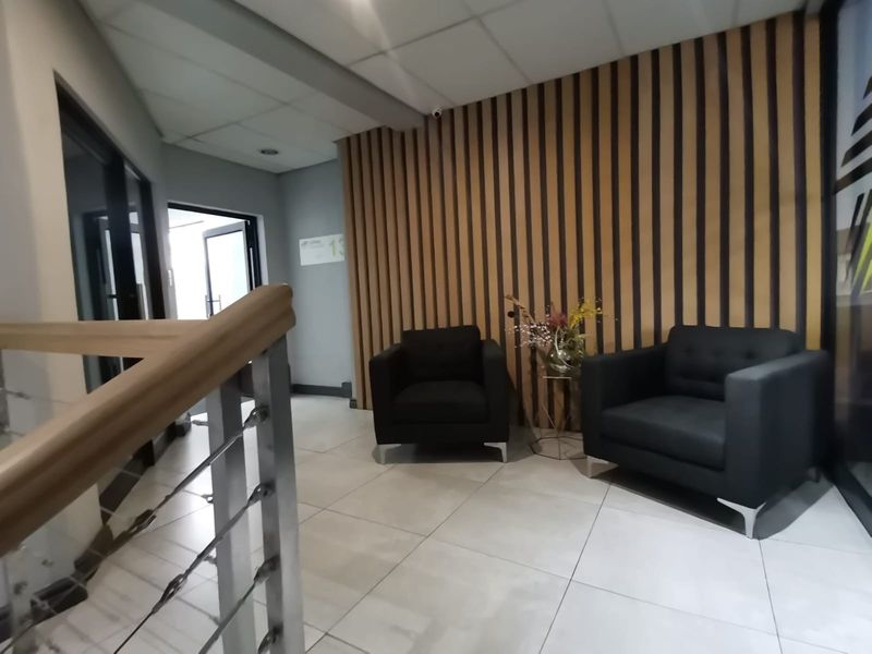 75m2 Office Space to Let in Paarl - Photo 8