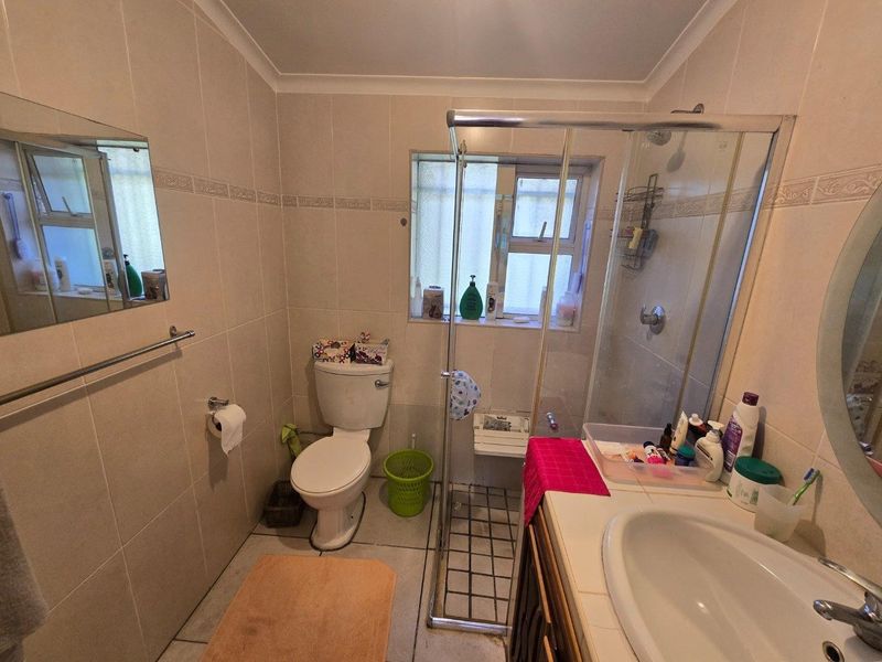Townhouse For Sale in Garsfontein, Pretoria - Photo 7