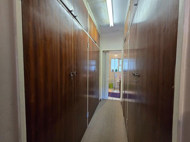 Townhouse For Sale in Garsfontein, Pretoria - Photo 6