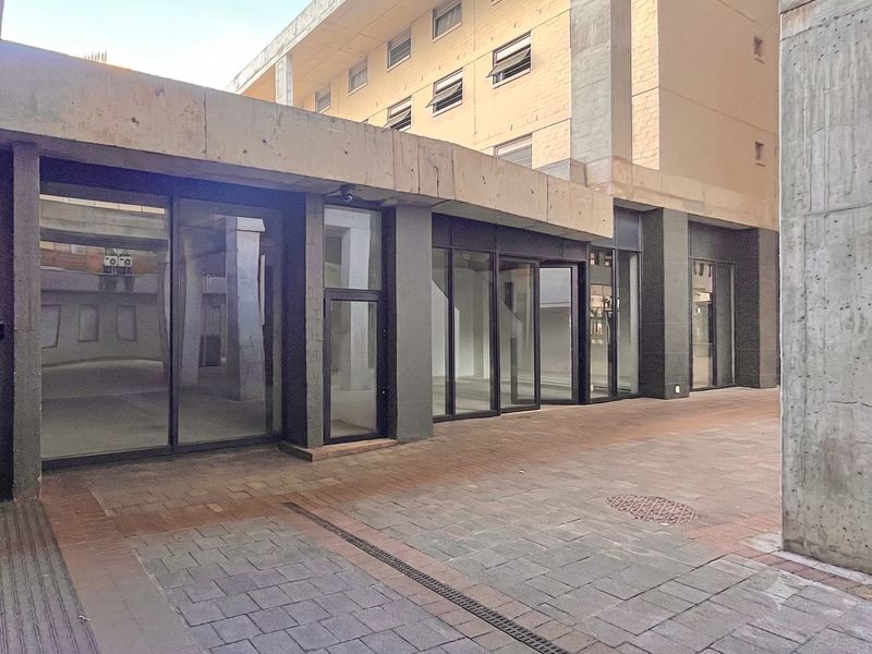 Retail Space To Rent in Foreshore, Cape Town - Photo 2