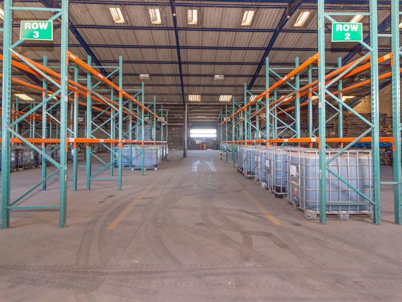 Industrial Facility with Interlink Yard and Workshops to Let in Markman | 2 697 sqm - Photo 7