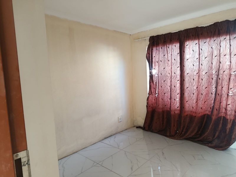 Spacious 3-Bedroom Family Home in a Quiet and Secure Location - Photo 6