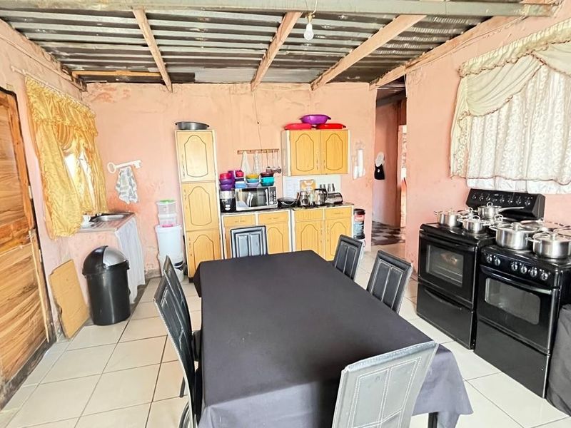 House For Sale in Amelia Zamdela Sasolburg - Photo 4
