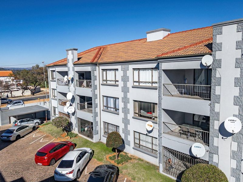 Apartment For Sale in Randburg - Photo 7