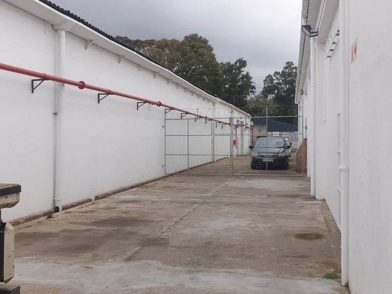 280m2 Warehouse To Let in Dal Josafat, Paarl - Photo 10