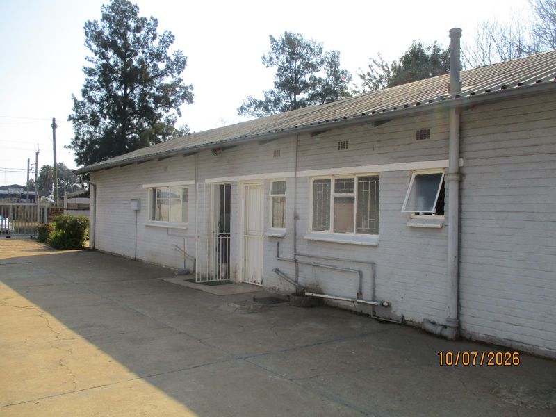 House To Rent in Clayville East, Clayville, Kempton Park - Photo 8