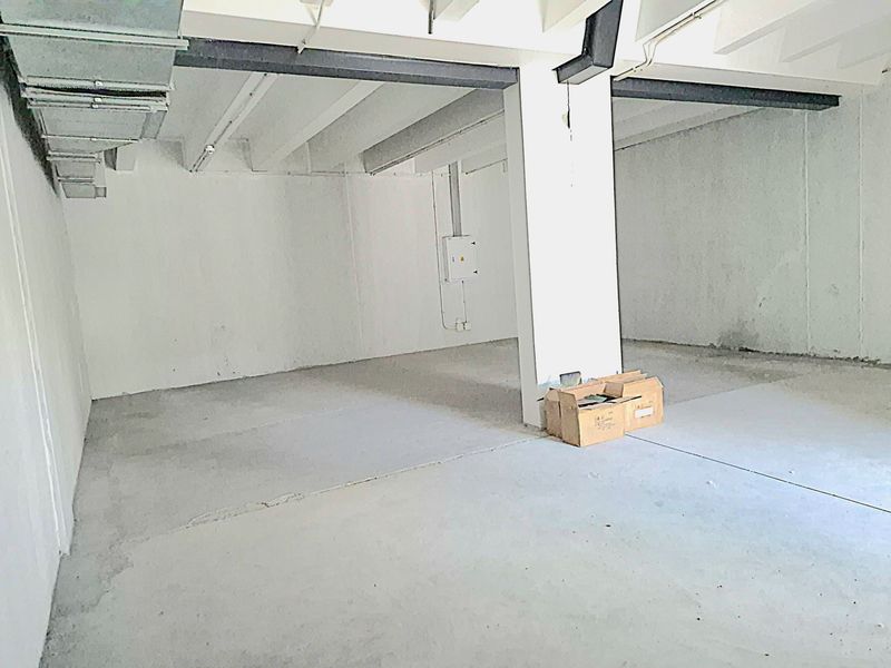 Retail Space To Rent in Foreshore, Cape Town - Photo 2