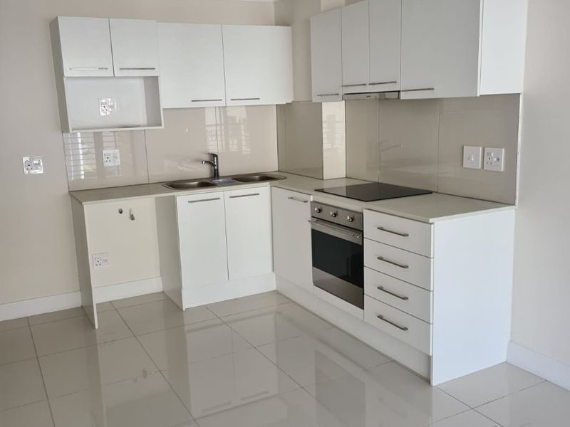 Apartment To Rent in Cape Town City Centre, Cape Town - Photo 5