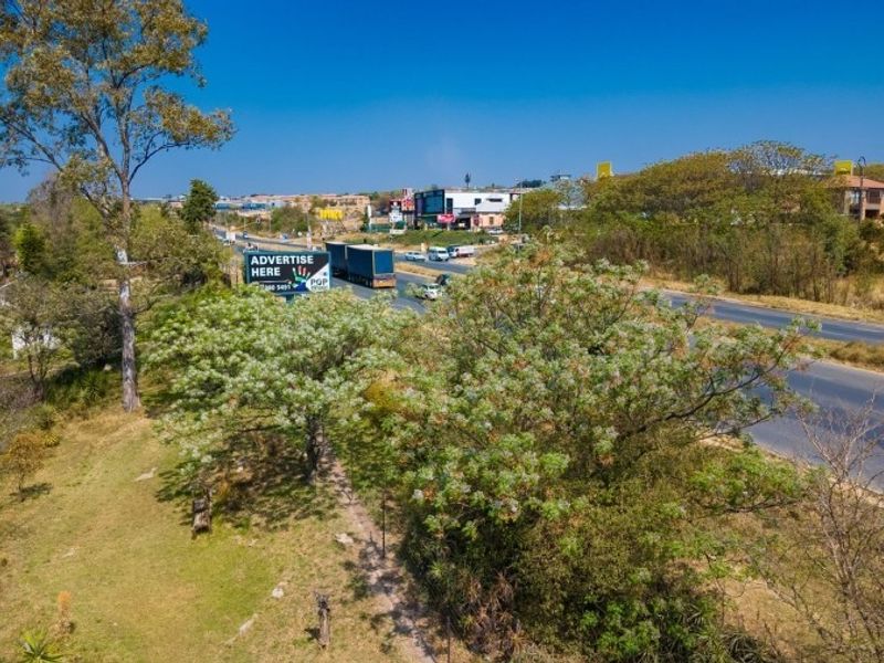 Large Development Parcel with Existing Home on Malibongwe Drive - Photo 2