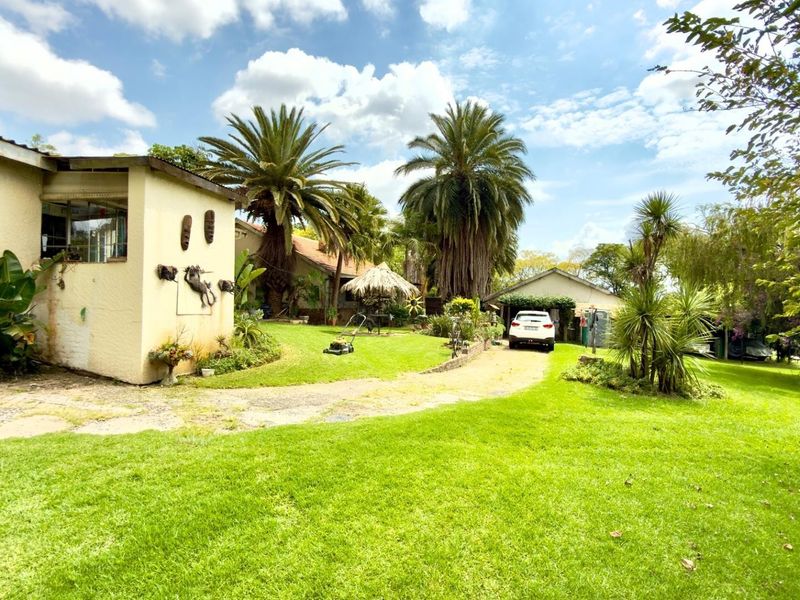 Large Development Parcel with Existing Home on Malibongwe Drive - Photo 5