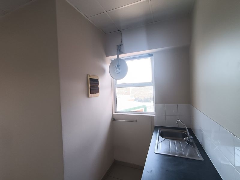 121 m2 Office To Let in Mount Edgecombe - Photo 7