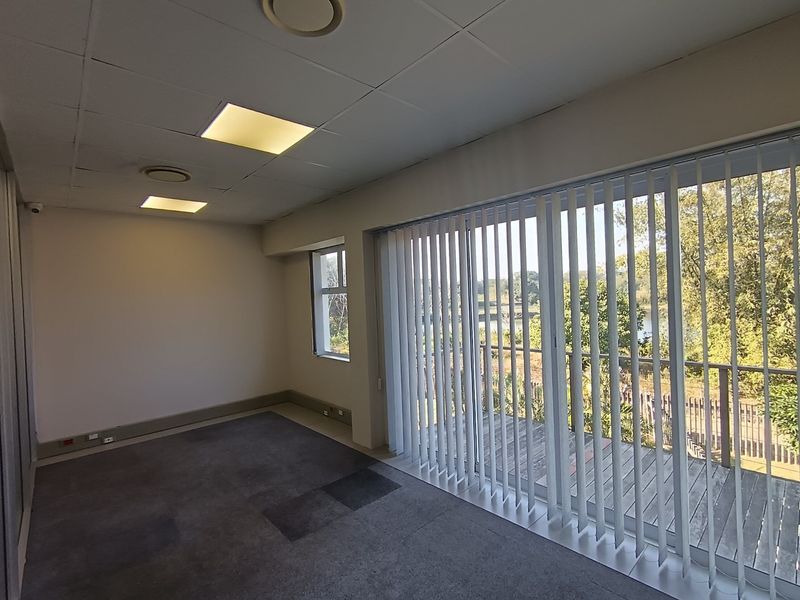 121 m2 Office To Let in Mount Edgecombe - Photo 8