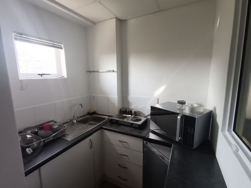 157 m2 Office To Let in Mount Edgecombe - Photo 4