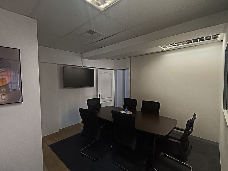 157 m2 Office To Let in Mount Edgecombe - Photo 2