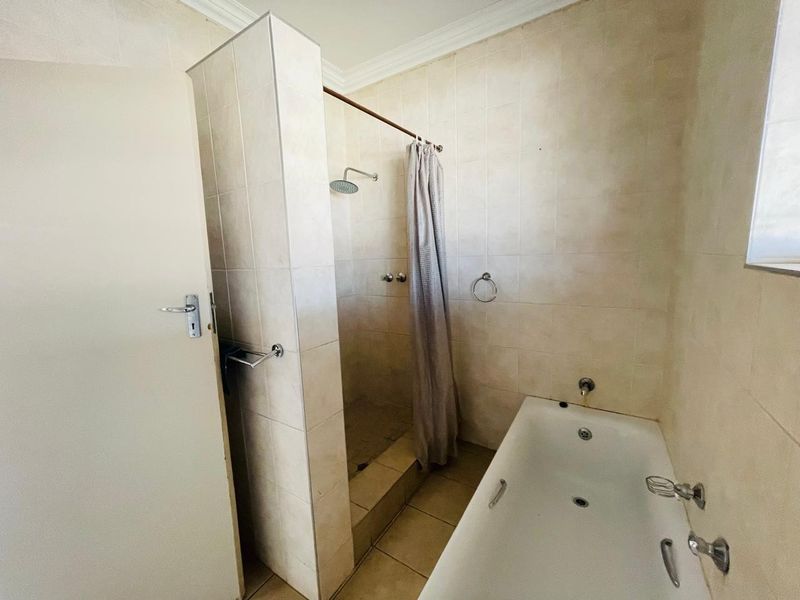 House To Rent in Delarey, Roodepoort - Photo 7