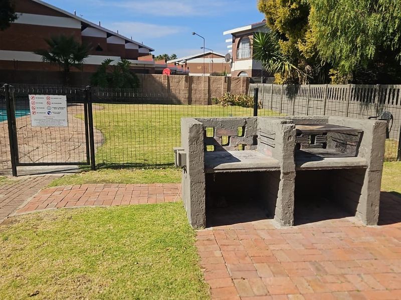 Modern 2-Bedroom Apartment to Rent in Secure Estate -R7500 - Photo 1