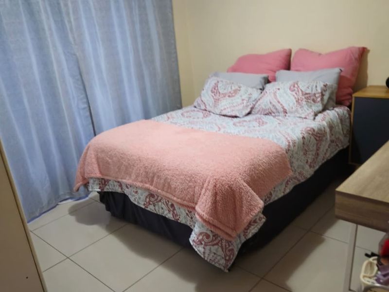 Modern 2-Bedroom Apartment to Rent in Secure Estate -R7500 - Photo 9