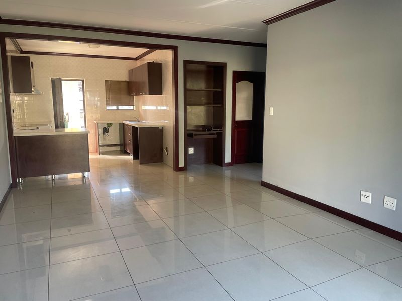 Apartment For Sale in Summerset, Midrand - Photo 4