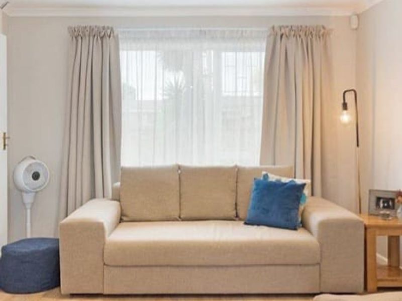 Tranquil 3-Bedroom Home with Private Pool to Rent in Parklands - R25,000 per Month - Photo 5